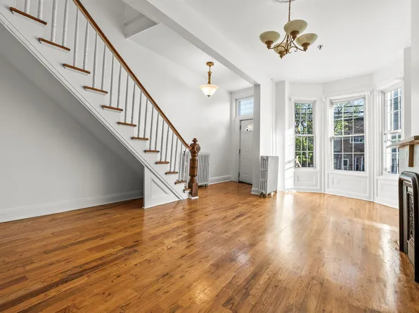 491 Mercer Street image 1 of 12