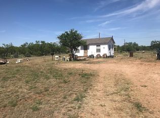 9574 State Highway 208, Robert Lee, TX 76945