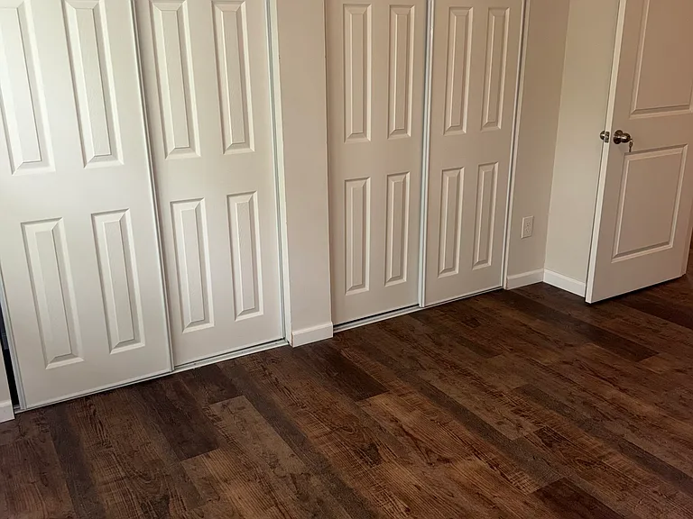 217 Colonial Ct #217 — Photo 12