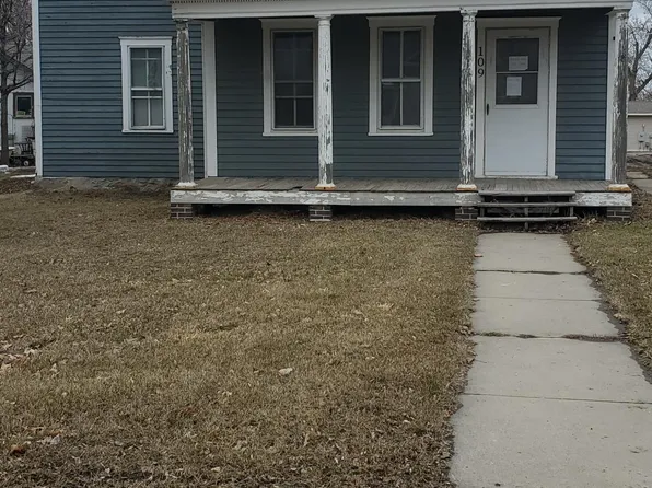 109 2nd St S, Grove City, MN 56243