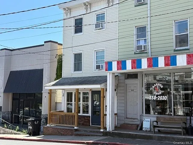 67 Main St #2