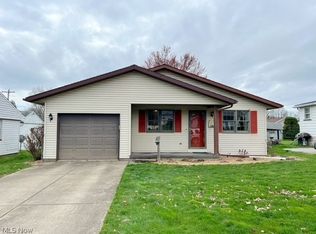 116 1/2 Highland Ave, Dover, OH