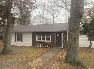 14 Willow St, Centereach, NY 11720