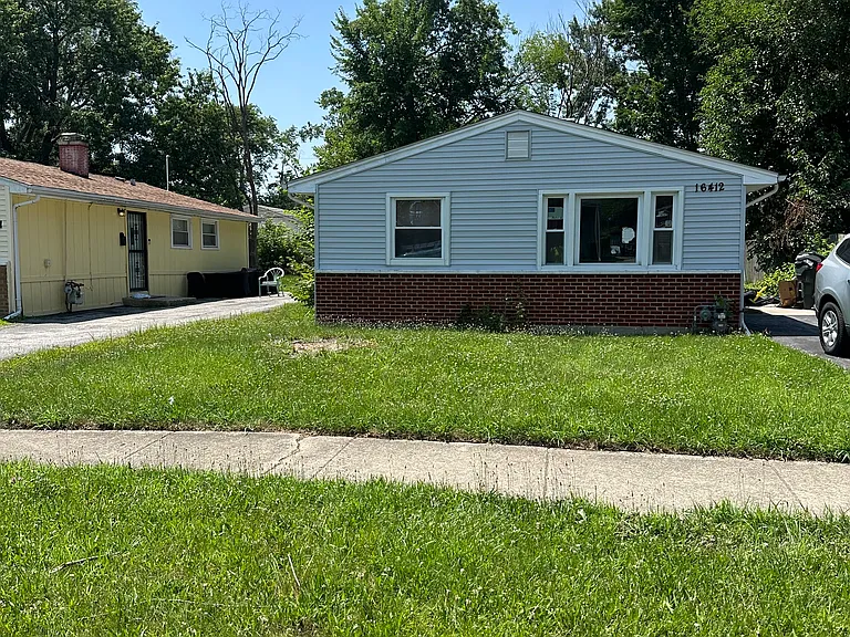 16412 Marshfield Ave — Photo 1