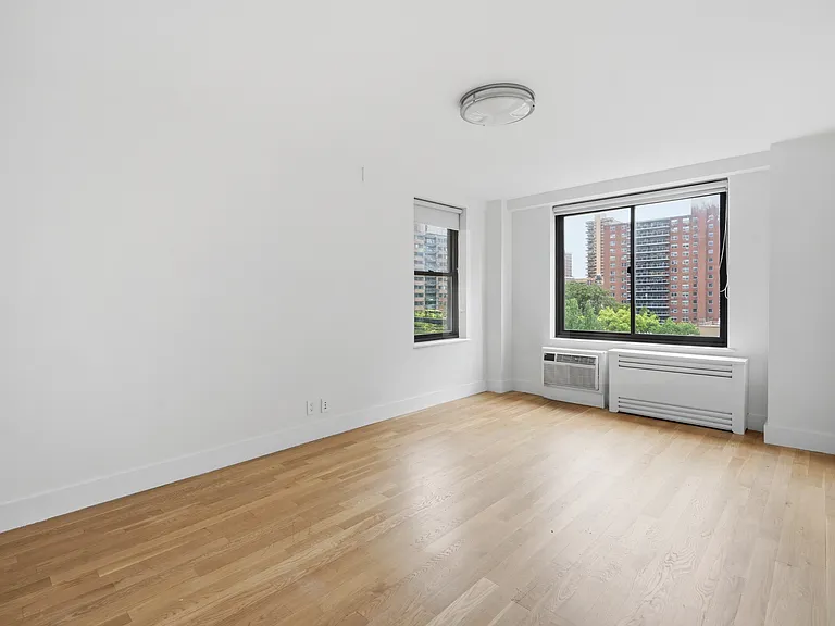784 Columbus Ave #7M — Photo 8