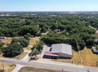 205 N Davis St, Chico, TX 76431