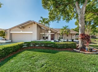 2900 Pinewood Run, Palm Harbor, FL 34684