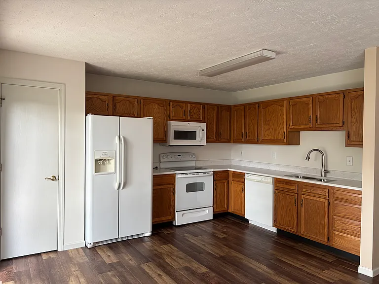2810 Horizon Dr #2 — Photo 4