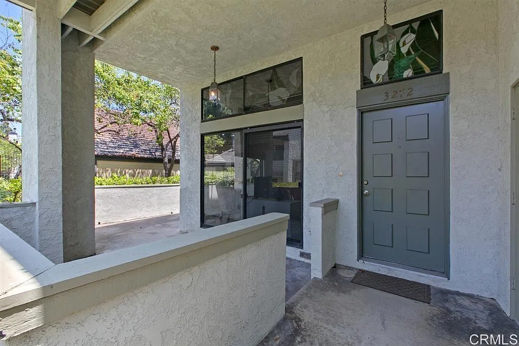 3 bed, 2.5 bath, 1446 sqft, $4,650 — Photo 2