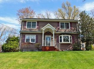 63 Jersey Ave, Edison, NJ 08820
