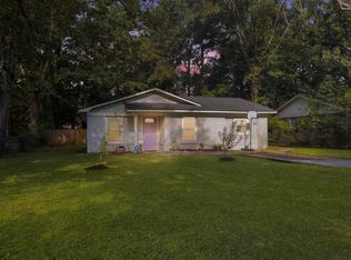215 Elliott Dr, Ladson, SC 29456