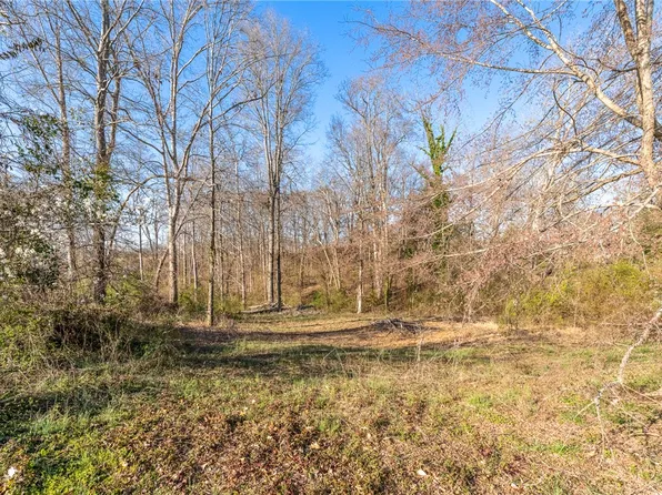 106 Woodshore Dr, Anderson, SC 29625