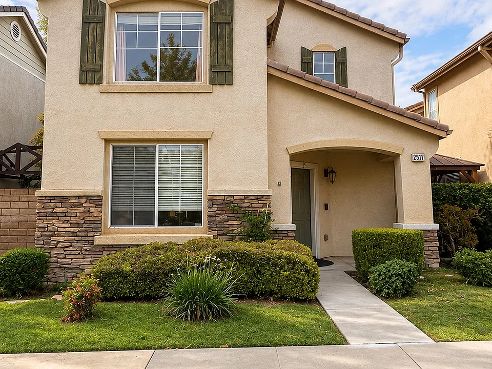 2517 Cloverleaf Ln