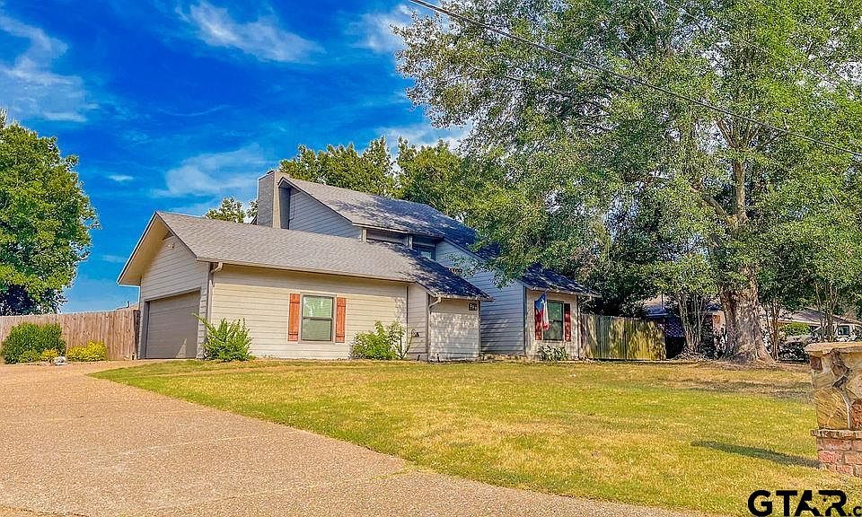 1st image of 309 Helen Dr