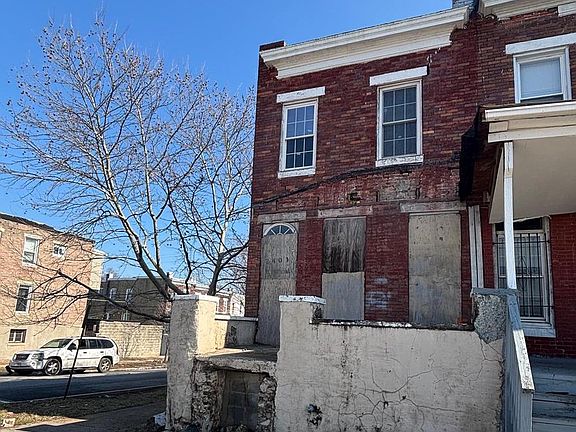 2nd image of 2401 Annapolis Rd