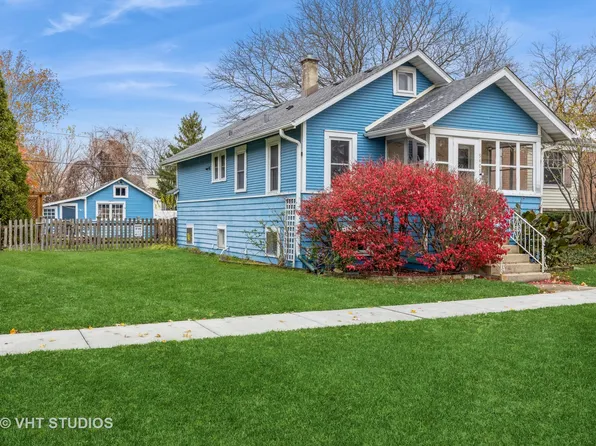 9408 Henrietta Ave, Brookfield, IL 60513