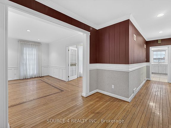 3rd image of 37 Wilket Rd