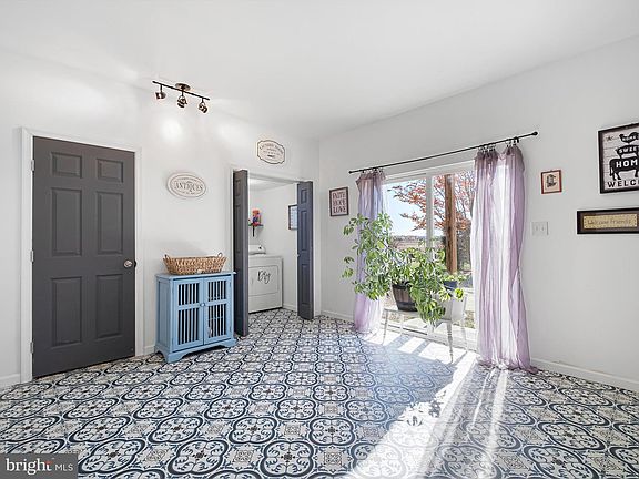 5th image of 1573 E Matisse Dr