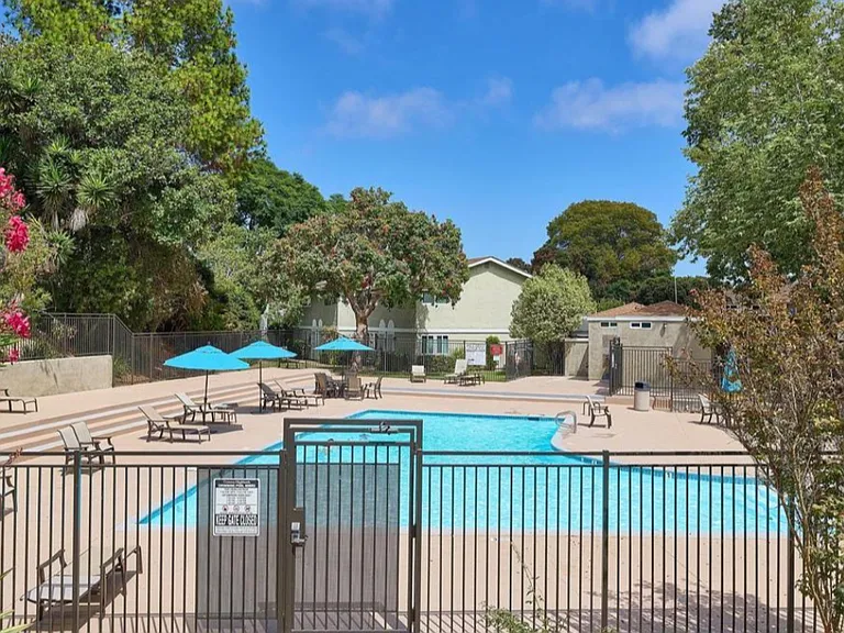 7885 Camino Glorita — Photo 11