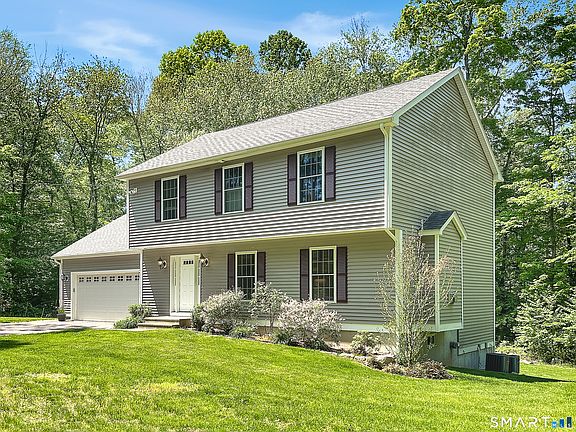 4th image of 36 Vinegar Hill Road