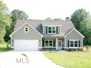 1001 Apalachee Shores Ct, Madison, GA 30650