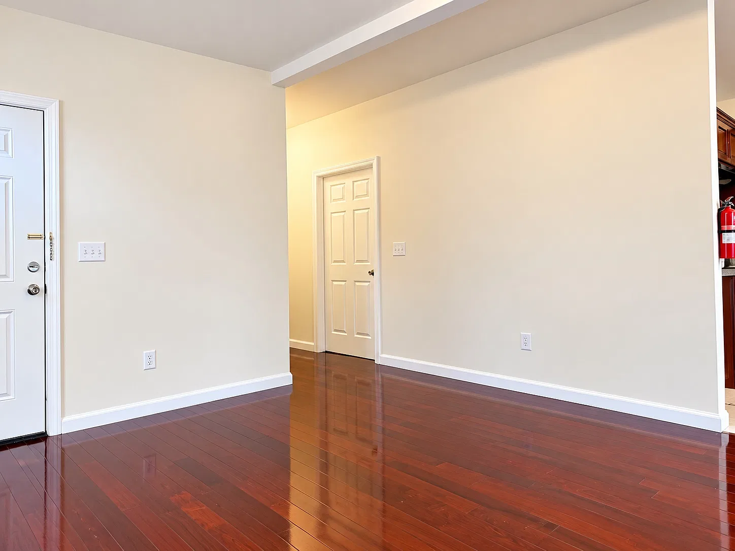 3 bed, $2,600 — Photo 4