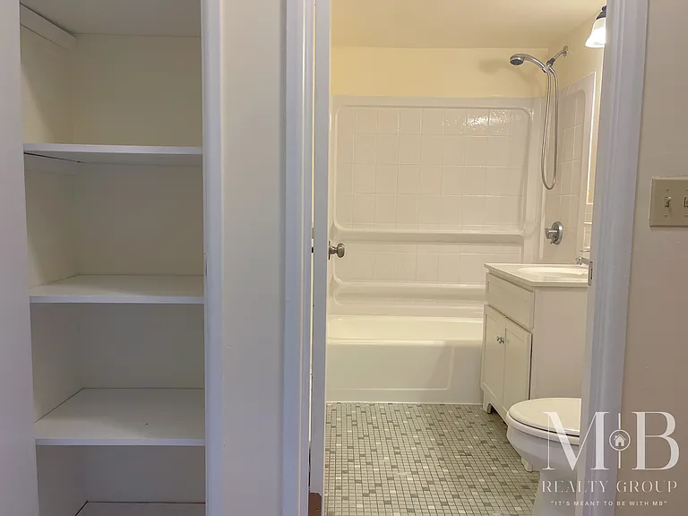 96 Sutherland Rd #12 — Photo 7