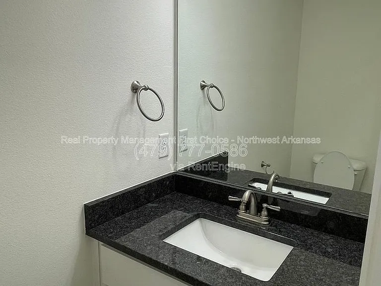 720 Sun Meadow Dr — Photo 10