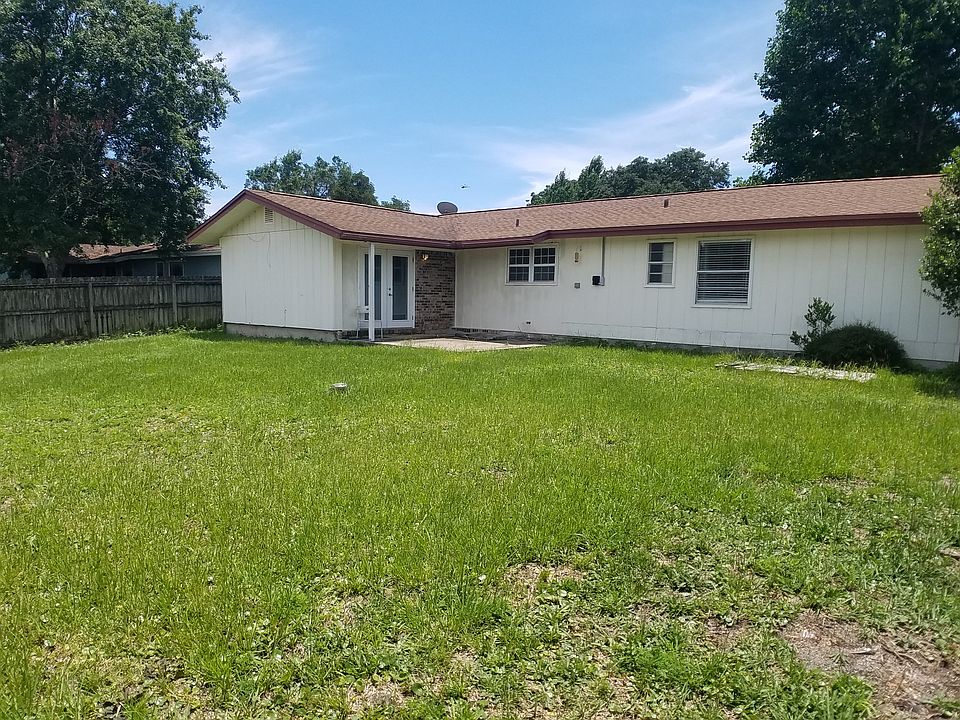 2nd image of 313 Echo Cir