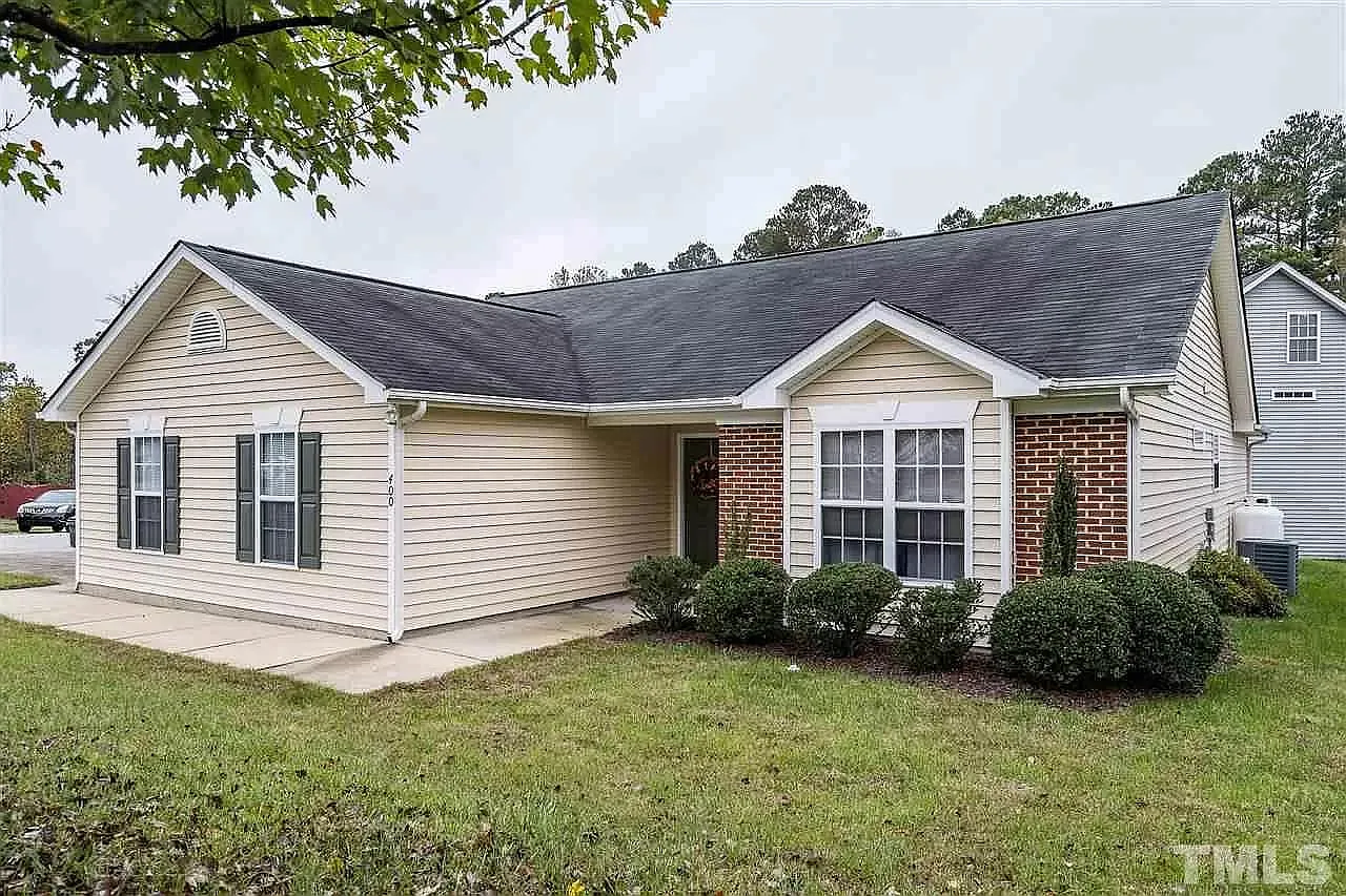 3 bed, 1427 sqft, $2,000 — Photo 3