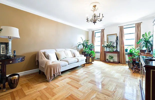 Sold by Luxor Homes & Investment Realty | media 4