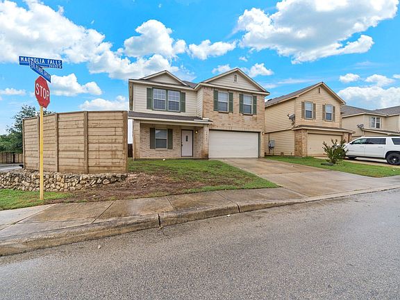2nd image of 24603 Magnolia Fls