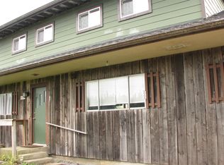 306 Truman Ln, Brookings, OR 97415