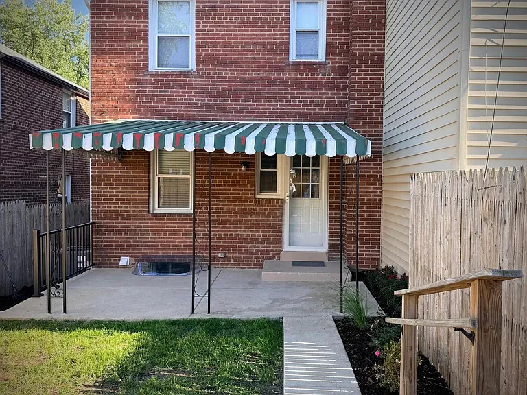632 Faraday Pl NE — Photo 3