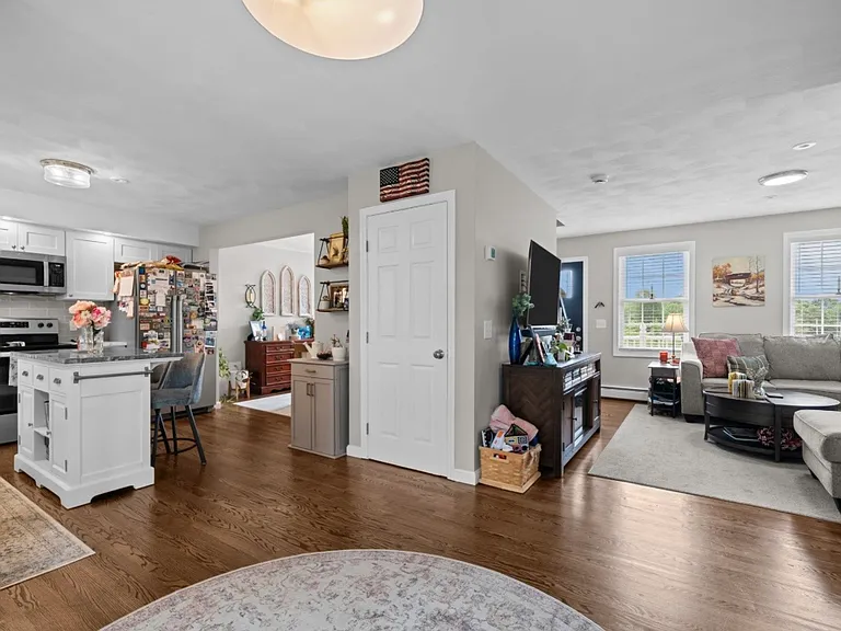 44 Dion Ave — Photo 14