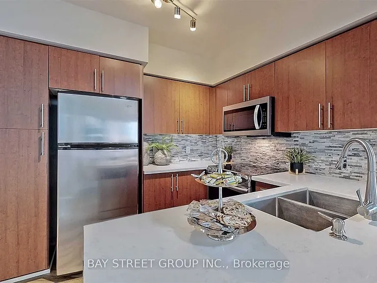 2230 Lake Shore Blvd W #2207 — Photo 13