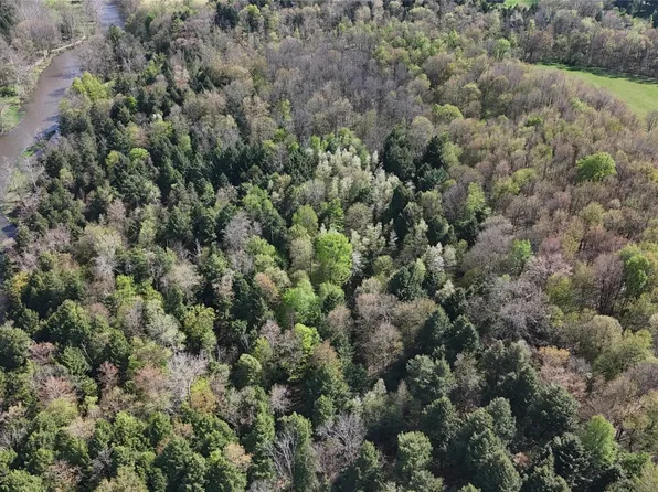 14265 Hare Rd, Waterford, PA 16441