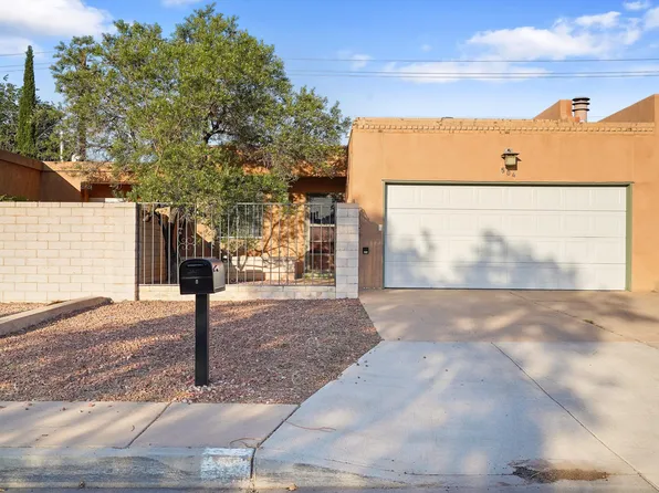504 Ortiz Dr NE, Albuquerque, NM 87108