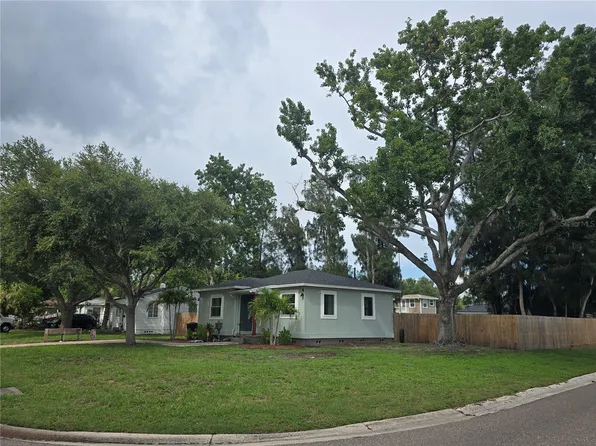 6001 Cedar St NE, Saint Petersburg, FL 33703