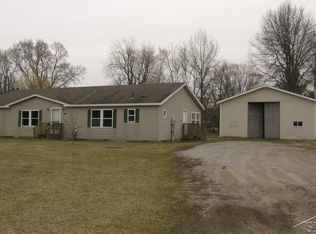 1860 Fosters Rd, Birch Run, MI 48415
