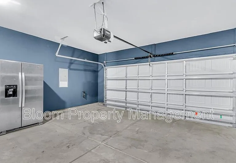 828 Lilyford Ln — Photo 44