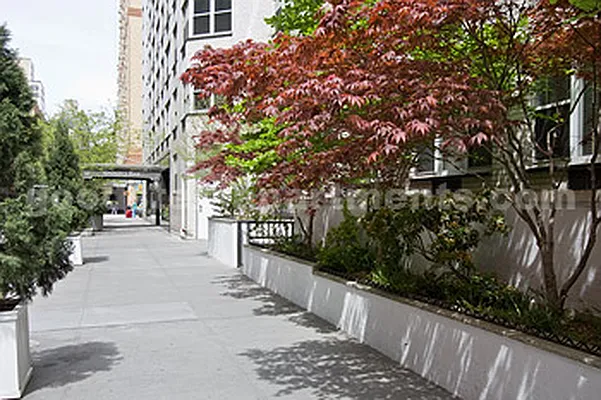 Rented by GoodRock Realty | media 25