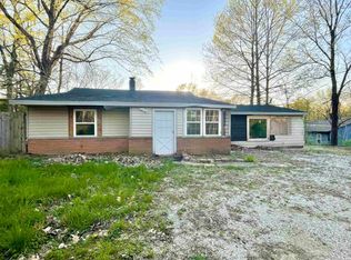 6455 Yankeetown Rd, Newburgh, IN 47630