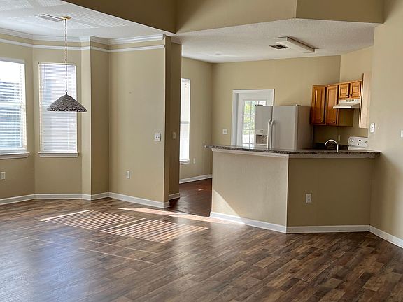 2nd image of 17957 Villa Creek Dr