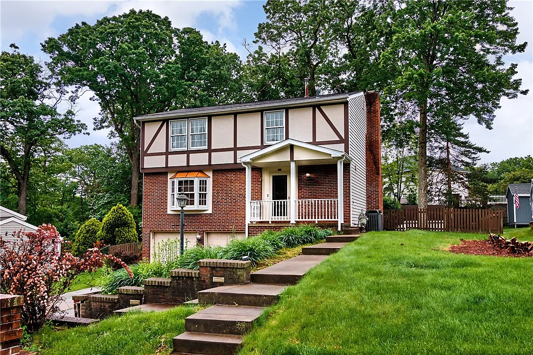 18 Giant Oak Dr photo 1