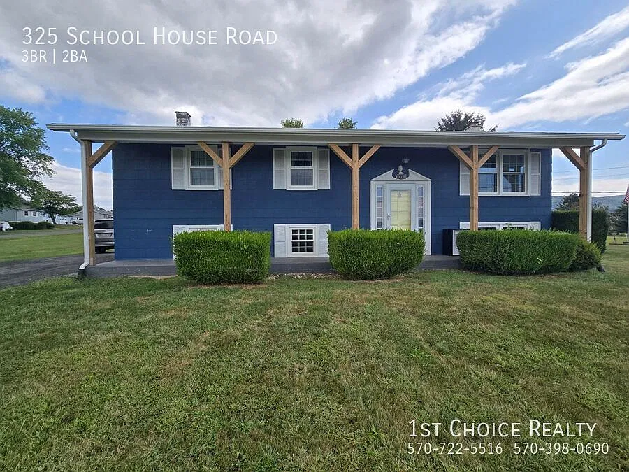 3 Bedroom Single-Family Home in the Valley — Photo 1