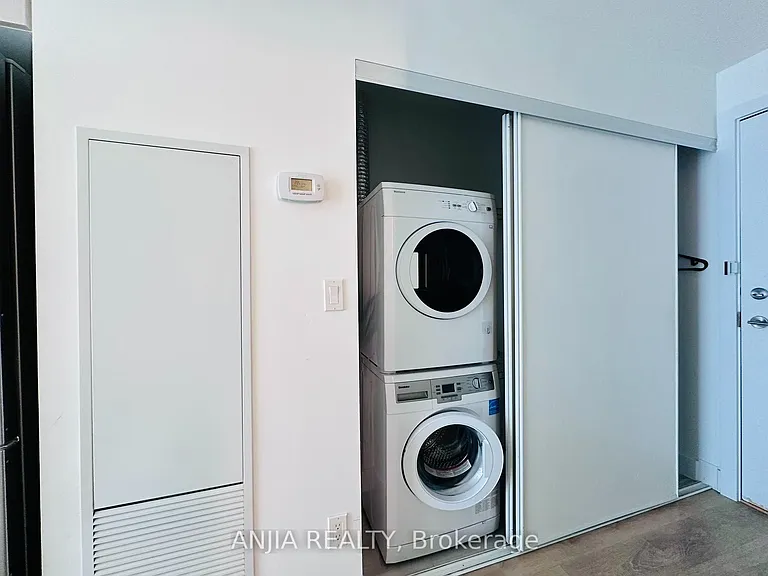 150 Fairview Mall Dr #703 — Photo 8