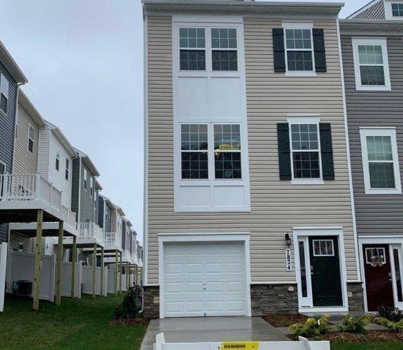1st image of 7824 Amalfi Ln