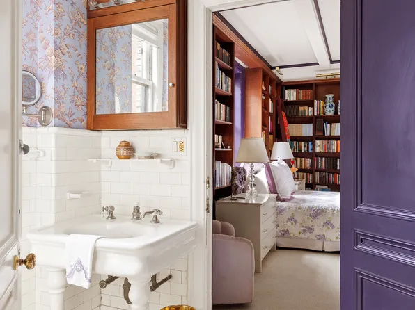 563 Park Avenue image 8 of 16