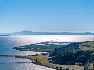 201 Sandy Beach Rd, Vallejo, CA 94590